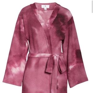 NWT Burgundy Tie Dye Waffle Bathrobe Size Medium